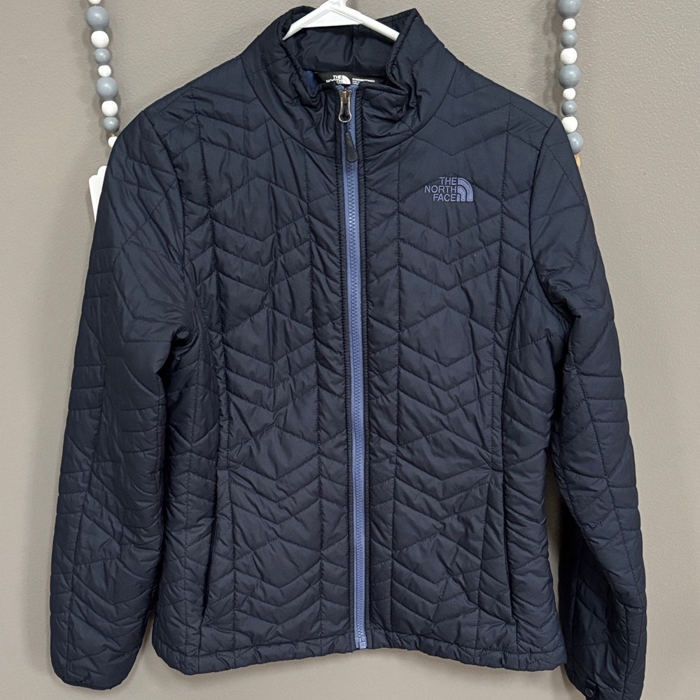 The North Face Women's Navy Quilted Jacket
